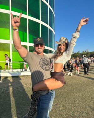 Leslie Golden Instagram - Long live COWGIRLS🌵✨