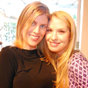 Leslie Grossman Instagram - We lost my precious beautiful perfect sister-in-law Shannon and my heart is shattered. She was a perfect person to me.  Every dream and hope I had for my family’s future had her at the center of it.  She fought cancer with the fierceness of the absolute warrior she was right up until the bitter end. I always told Shannon how much I loved her and I am so happy I did. We needed at least 50 more years with her and the absolute injustice of her death is infuriating. She was the best mom wife auntie sister daughter friend therapist and person. Tell the people you love in your life what they mean to you because not one single day is promised. I will miss her every day with every fiber of my being for the rest of my life. ***Link in my bio to donate in Shannon’s memory to breast cancer research so this doesn’t have to happen to anyone else’s family. My niece Sofia put it together❤️