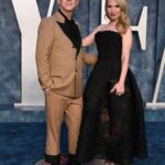 Leslie Grossman Instagram - Sometimes your mom leaves the house @vanityfair ✨