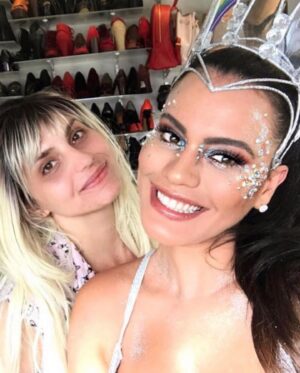 Letícia Lima Instagram - Fantasia PRISMA! 🌈
.
@blocodapreta 
Make @alinevalentin
Adereço de cabeça @erickmaia 
.
Qual vcs estão curtindo mais até agora?