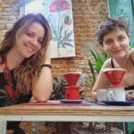 Letícia Tomazella Instagram - Uma atriz brasileira e uma atriz iraniana na Santa Cecília criando projetos mirabolantes pro futuro ❤️ @khazar_masoumi vc é phodona! 💃
