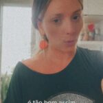 Letícia Tomazella Instagram - Tamo tudo exausto, não mintam. 🫠 Boa semana!