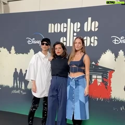 Leticia Dolera Instagram - Ayer presentamos #nochedechicas @silvia__alonso @marialeonbarrios y yo. Nos faltaron @paulausero y @aislinnderbez La serie creada por Javier Naya y dirigida por Sergio Cánovas ya está disponible en @disneypluses Gracias @jonathansanchez_art por el look y @paulasoroa por el makeup.