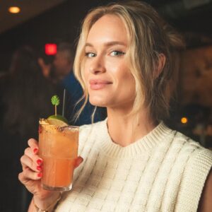 Leven Rambin Instagram - Accidental model for @thegooseaustin 🍹 🍸 😂  The hot photographer convinced me to do it @dawsonproductions