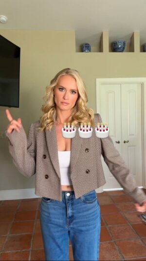 Leven Rambin Instagram - Eeeeeep!!! 🎂 What better birthday present than #GlimmersGame coming out ON MY BIRTHDAY! Thank you all so much for the support ❤️⁠
⁠
#hungergames #glimmerhungergames #birthday #torturedpoetsdepartment #author #reelsexplorepage #fyp #actor⁠