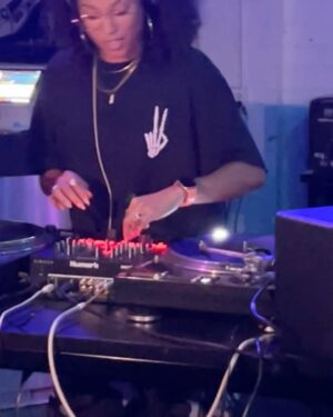 Lex Scott Davis Instagram - My DJ journey started back in 2016. Collecting tips from close DJ friends of mine and putting together stuff I found on YouTube. Bought my first controller off Craigslist in 2017. Played a few parties, and then never touched my equipment again. UNTIL, a little voice in my head told me to get back to the hobbies that sparked joy. With a lot of encouragement from @itsmomcrae , I secretly enrolled myself into @scratchdjacademy to gain true knowledge of the art-form. These are snippets of my set we each had to prepare for a small audience, as completion of the course. I’m so proud of the work done in this room and the girls I shared the space with. I’ve always been a music-head, but I’m forever a student. As @londnlo said “I was voluntarily stretched”. And I hope that inspires anyone reading this that it’s never too late to become a student of new things. 🙏🏽

Also, I haven’t come up with a DJ name yet, what yaw think it should be? 
#MuscleMommy #LSDj #FemaleDJ