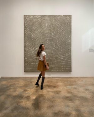 Lexi Ainsworth Instagram - A girl walks into a museum…