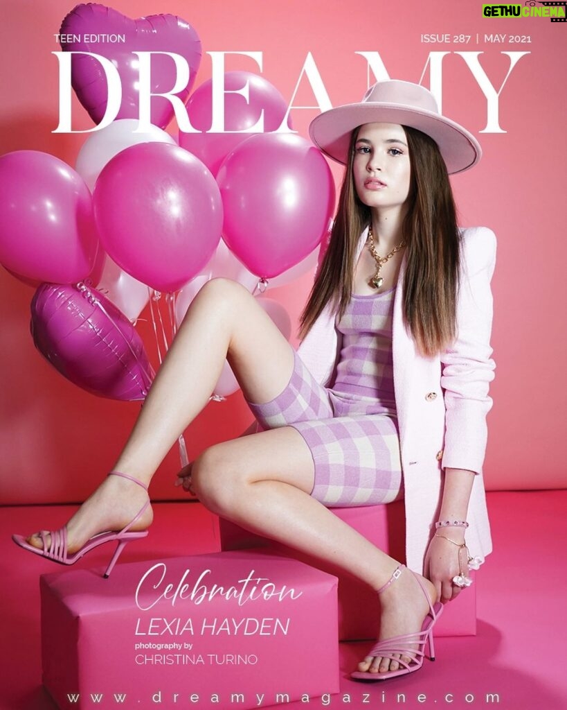 Lexia Hayden Instagram - 𝐌𝐲 𝐕𝐞𝐫𝐲 𝐅𝐢𝐫𝐬𝐭 𝐌𝐚𝐠𝐚𝐳𝐢𝐧𝐞 𝐂𝗼𝐯𝐞𝐫!!! @dreamymag Aɴᴅ 8 page spread! 𝐒𝐰𝐢𝐩𝐞 > 𝓣𝓱𝓪𝓷𝓴 𝓨𝓸𝓾 𝓽𝓸 𝓽𝓱𝓲𝓼 𝓓𝓻𝓮𝓪𝓶 𝓣𝓮𝓪𝓶: Celebrate Fashion Shoot Turino Reps NYC Photography/HMUA @itzchristinaturino Studio: @collitonstudio Stylist: @tanyatamberinestylist 🌟🌟🌟🌟🌟🌟🌟 #dreamymag #dreamymagazine #publishedmodel #covergirl #fashionicon #teenidol #lexiahayden #lexiahaydenstylecorner #instayouth #supermodelstatus #creativedreams #thinkbigger