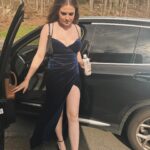 Lexia Hayden Instagram - Going to my movie premiere with my extra GLOW
