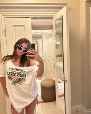 Lexy Kolker Instagram - it’s a party in the usa‼️💙