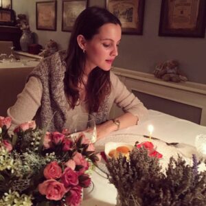 Leyla Feray Instagram - Herkese guzel dilekleri icin cok tesekkurler 💫
Thank you all for the beautiful birthday wishes 💘