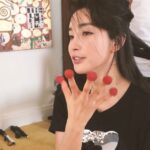 Li Bingbing Instagram - Happy Friday!! I am celebrating Friday with raspberry 💕♥️ #friday #fridaymood