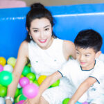 Li Bingbing Instagram - Rainy day has never be a problem for me and my nephews!😜🍭🥁🎡🎈