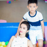 Li Bingbing Instagram - Rainy day has never be a problem for me and my nephews!😜🍭🥁🎡🎈