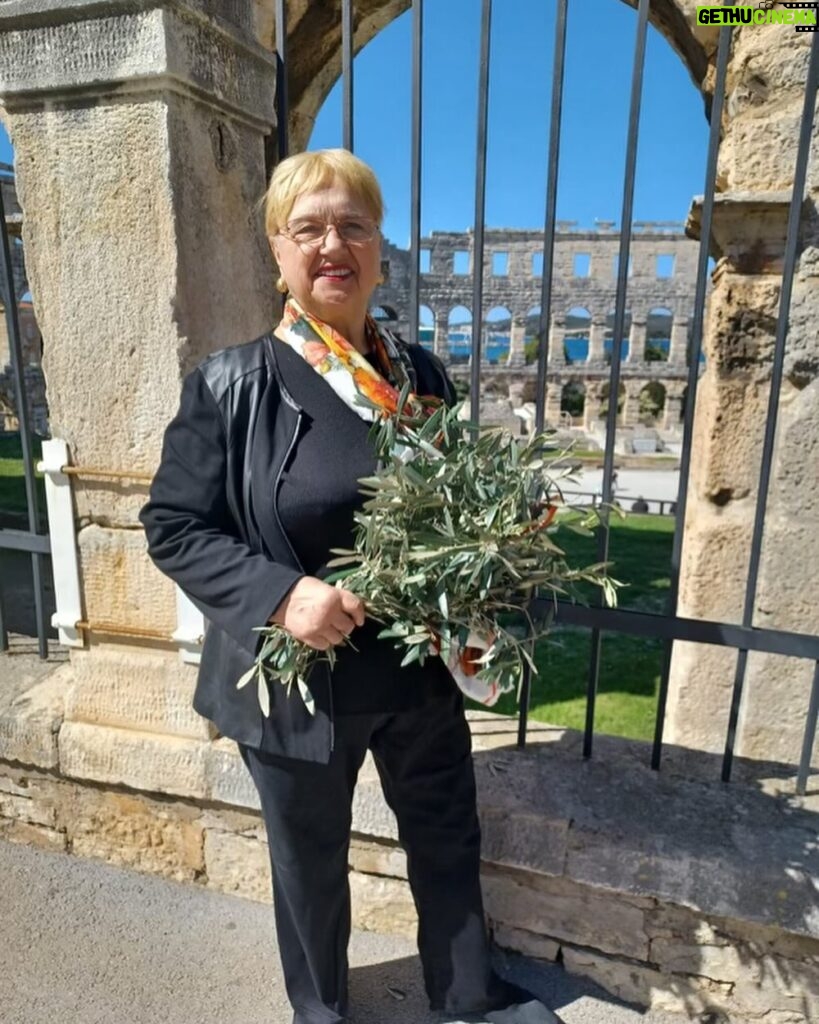 Lidia Bastianich Instagram - I loved being able to spend the Easter holidays with family in Istria. I had a wonderfully peaceful time foraging for wild asparagus, dandelions, nettles, and more. Easter meal was roasted lamb, spring peas, and potatoes - and we got to enjoy all the wild greens we harvested. #WheresLidia #lidiastravels #LidiasRecipes #LidiasItaly #LidiasKitchen #FromLidiasTableToYours #LidiasSoundtrack
