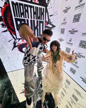 Lidiya Chistyakova Instagram - Говорила всем привет на протяжении Маятника Фуко, показала всем свою змею😏