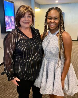 Lidya Jewett Instagram - Ivy   Bean premier. such a great night!! can’t wait for everyone to meet Nancy and the gang. start streaming on sept 2 on @netflix #ivyandbean #ivyandbeannetflix