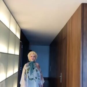 Lili Caneças Instagram - Coleção Primavera/Verao Garden by @carla_marques para a @maisonmauriceeurope , @sky_restelo , makeup @sinvaldesouza , cabelo @jeanlouisdavidportugal