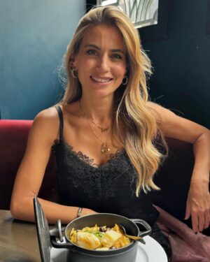 Liliana Santos Instagram - Em Roma sê romano. No @kob o que escolhes? Peixe ou carne? 

#kob #peixe #carne #escolham #almoco