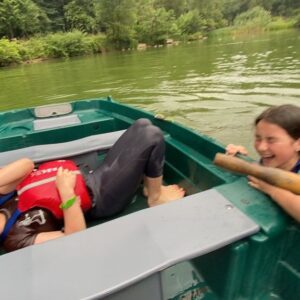 Lilly Aspell Instagram - When you fall into the lake and you can’t help but laugh! @centerparcsuk #funinthesun☀️ #friends #lake #centerparcs