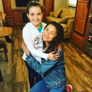 Lilly Aspell Instagram - That one time I got to meet @zendaya she was on the opposite set to where I was filming wonder women at the time

It was such a privilege to meet her ❤️ #zendaya #filming
