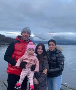 Lilly Aspell Instagram - The views from loch lomond. Family walks 💗 

#family #familywalk #lochlomond #love