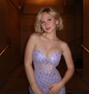 Lily Brooks O'Briant Instagram - The Blossom Ball was absolutely a night to remember! I am so incredibly grateful for @endofund & @seckinmd’s dedication to supporting research, education & more to find a cure for endometriosis & for their support of#endowarriors. @bindisueirwin was honored last night for her advocacy & bravely sharing her endo journey. Bindi, I cannot thank you enough bc without  you sharing your story I wouldn’t have demanded answers to years of pain when I was told I had an eating disorder, allergies, that much pain was “normal”, or the pain was in my head. Your bravery has forever changed my life. Thank you! I hope I can someday be someone’s “Bindi” & I am so honored to be a voice to educate others about endometriosis that affects 1 in 10 women - even teenage young women. Thank you to @lesliemosier @lexiestevenson @abbeylee @dianafalzone @mayamchenry @akaamandafuller @lexicoletteyoung @samstocktn & so many more for your passion for supporting other #endowarriors & educating women in hopes of earlier diagnosis & maybe someday a cure. My sister & I are filming a documentary about how endometriosis affects teens in hopes that other young women don’t have to wait the average 8-10 years to be diagnosed & don’t have to suffer or be told that their pain isn’t real - bc we have better things to do in making the world a better place than to suffer in pain. #endowarrior #endometriosis #blossomball #1in10