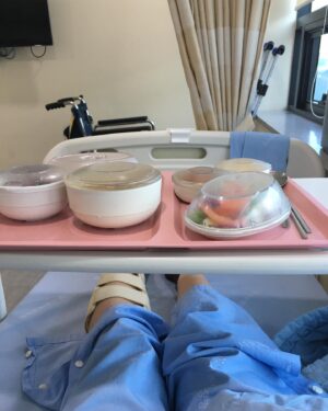 Lim Yu-bin Instagram - 고통을 이겨내고 강해져서 돌아왔담 음하하 いひひー