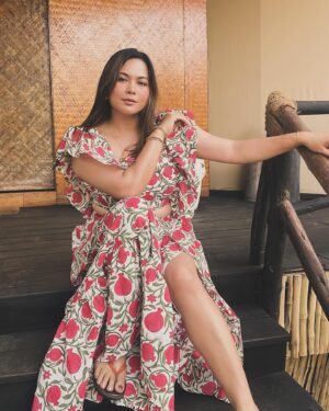 Lin Laishram Instagram - “And the pomegranates split and cracked with the heat, and showed the bleeding red hearts.”
- Oscar Wilde
Pomegranate dress by @truffle_india 
@tajsafaris
Jewelry @shamooosana