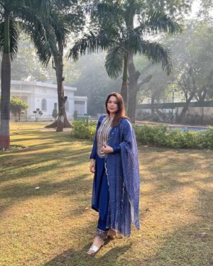 Lin Laishram Instagram - Delhi ❤️

Wearing @rekhaagra_ 
Style @esthetique.by.jenny @iamjennylaisram