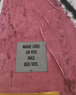 Lina Castrillón Instagram - 🖤 🔜👆🏼
•
•
•
• Nadie 💪🏻