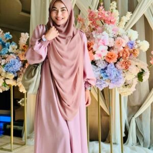 Linda Ramadhanty Instagram - Khimar n Dress @muslimahbasic.id @muslimahdailycom