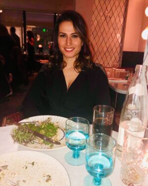 Linda Youdif Instagram - Un très joyeux anniversaire à ma belle fille préférée @audreyroubine qui m’a donné 2 beaux petits enfants! Je te souhaite tout le bonheur du monde avec toute ta petite famille, la joie, la santé. Je t’embrasse très très fort ❤️❤️🎂🎂💋💋