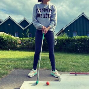 Linda Zervakis Instagram - Damit wäre die Frage nach den Hobbys ein für alle Mal beantwortet.

#reiten
#schwimmen 
#lesen
#minigolf