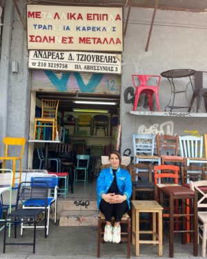 Linda Zervakis Instagram - Glücklich. Ευχαριστώ Αθήνα - Danke Athen. 💙

#athens
#metropolis 

Foto: @elissavet_patrikiou