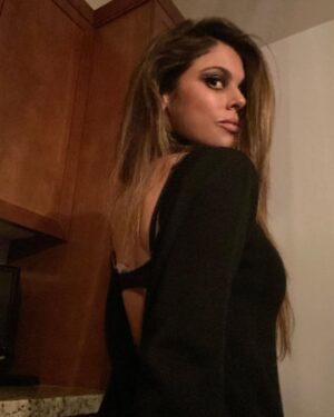 Lindsay Hartley Instagram - Will you be watching? I hope so❤️🙏 This Sunday on @lifetimetv Trapped By My Sugar Daddy premiers. I directed this one, and maybe making an in front of the camera appearance too 😊🎥🎬
@jameshydeofficial and @katiekelly have insane chemistry. @ryanjfrancis3 kills it too! Thanks to @reeloneentertainment @cine_maas @_tiffanymontgomery_ @heatherharris_ and so many others for making this one magical.