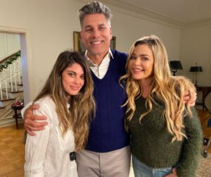 Lindsay Hartley Instagram - Merry Christmas with these two wonderful and talented people. @jameshydeofficial and @deniserichards thank you for bringing the magic to Christmas on Air. 🎄🌟🥰 🎬