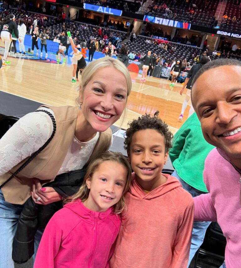 Lindsay Czarniak Instagram - An epic afternoon in Cleveland watching the @gamecockwbb win a championship with @lindsaycz and the kids. Kudos to coach @staley05 on another ring. It’s fun watching the golden age of women’s sports. Happy and proud. Thanks for the hospitality. Go Cocks!