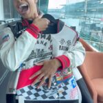 Lindsay Czarniak Instagram - This was the COOLEST behind the scenes moment today. I'm a huge fan of @jordinsparks and also designer @kristinjuszczyk (wife of NFL player Kyle Juszczyk) who's made her famous sporty jackets for @taylorswift and others. Jordin is singing the National Anthem tomorrow at the Indy 500 and Kristin made her a jacket to wear. The jacket arrived today. This is Jordin seeing it for the first time. She loved it. I'm grateful she was cool with me getting video of this and answering some questions about singing tmrw to 300 thousand plus fans at the biggest sporting event in the country. She's the best and Kristin is so supremely talented! Love this moment of mutual admiration! #indy500 #girlpower #sports #music #sing #fashion #love #racing #motorsports #nationalanthem