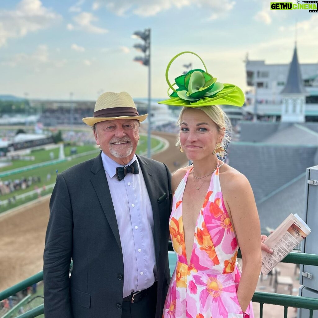 Lindsay Czarniak Instagram - What an incredible day. Congrats to Mystik Dan and all of his connections! So grateful for the chance to watch the 150th Kentucky Derby with my Dad. #kentuckyderby #horses #horseracing #thoroughbred .#thoroughbreds