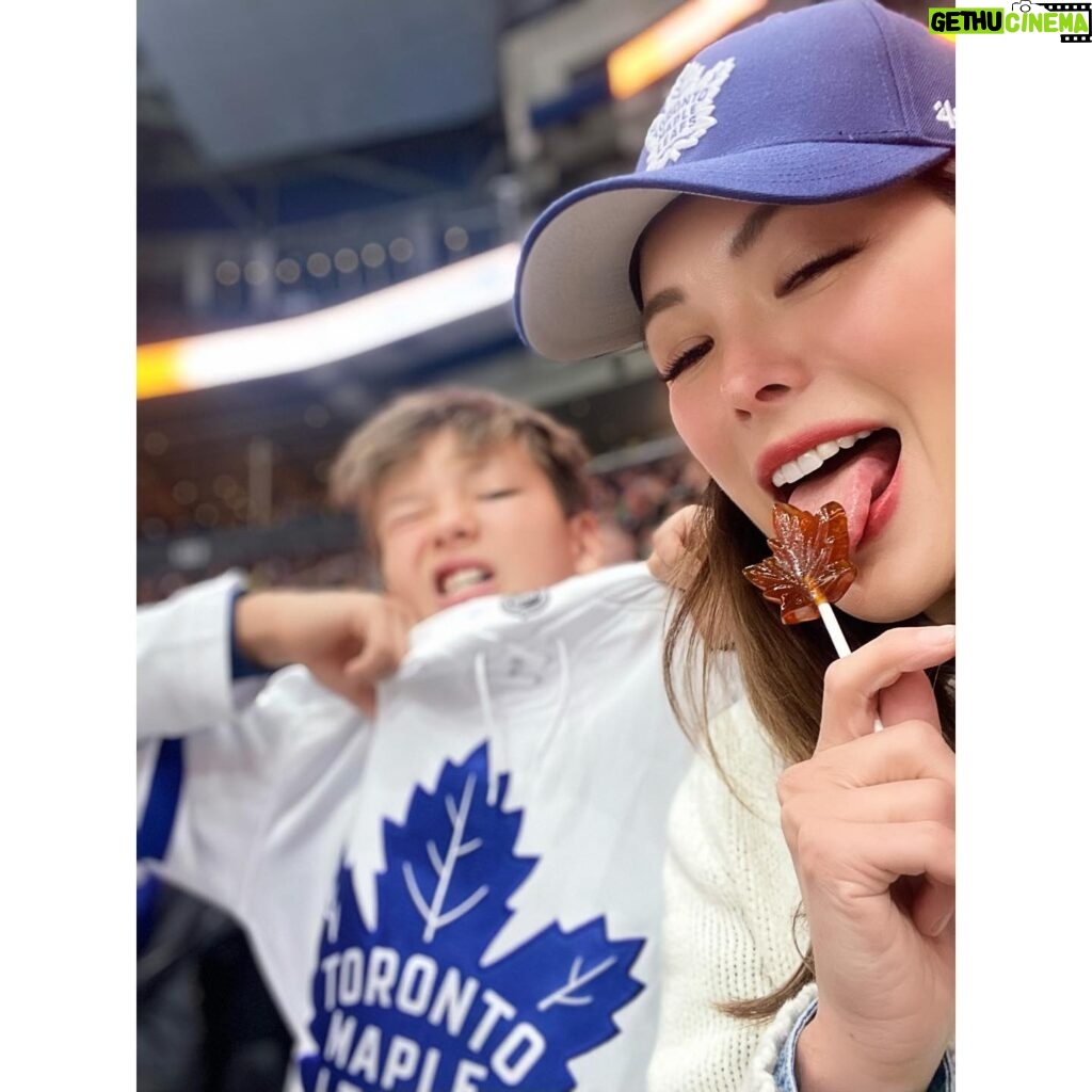 Lindsay Price Instagram - Just gonna post these pics from the hockey game last night real quick before I go to Timmies to grab a box of timbits and a large Double Double. Go leafs GO 🍁 @mapleleafs