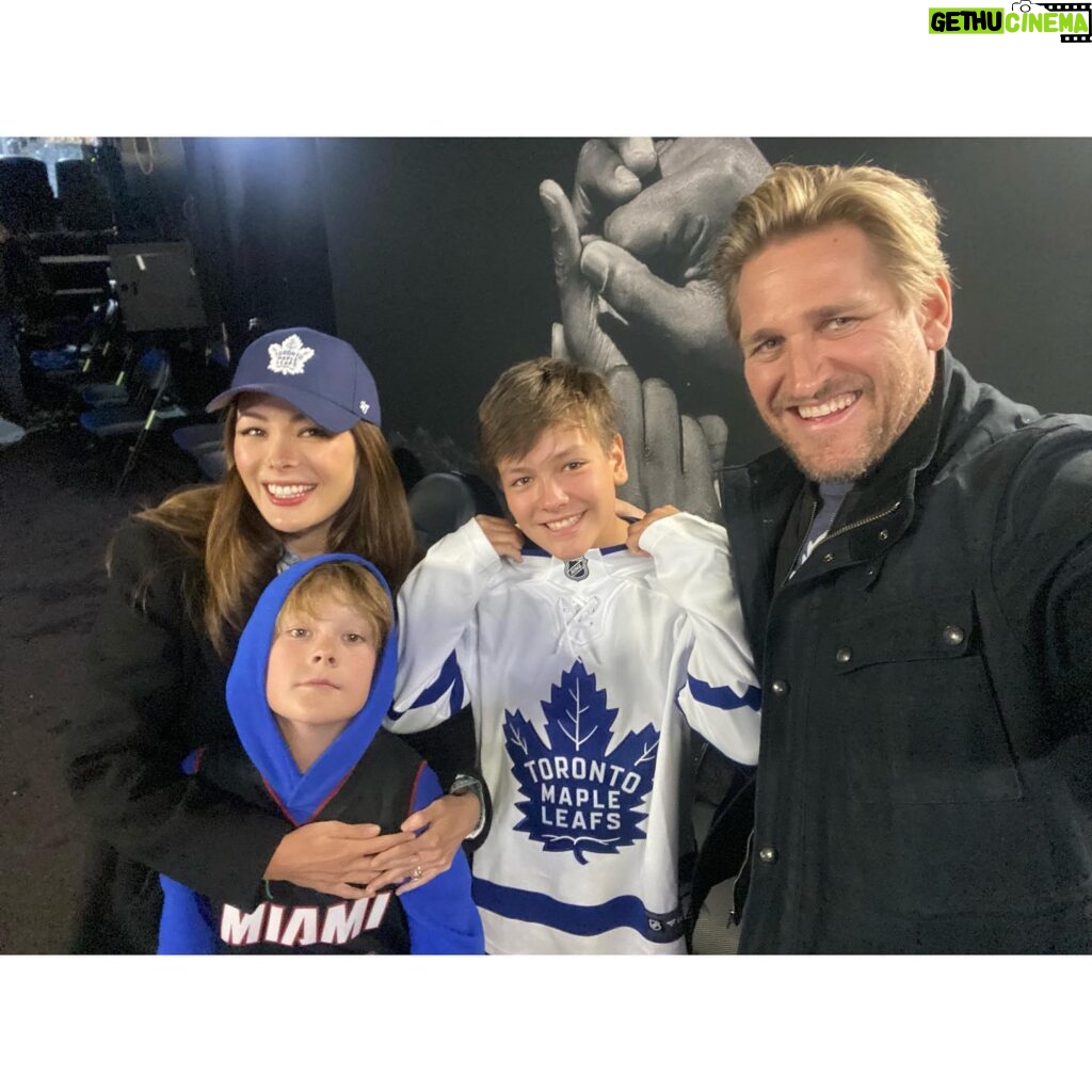 Lindsay Price Instagram - Just gonna post these pics from the hockey game last night real quick before I go to Timmies to grab a box of timbits and a large Double Double. Go leafs GO 🍁 @mapleleafs