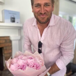 Lindsay Price Instagram - Loves of my life and the giant love bomb day. Thank u @curtisstone