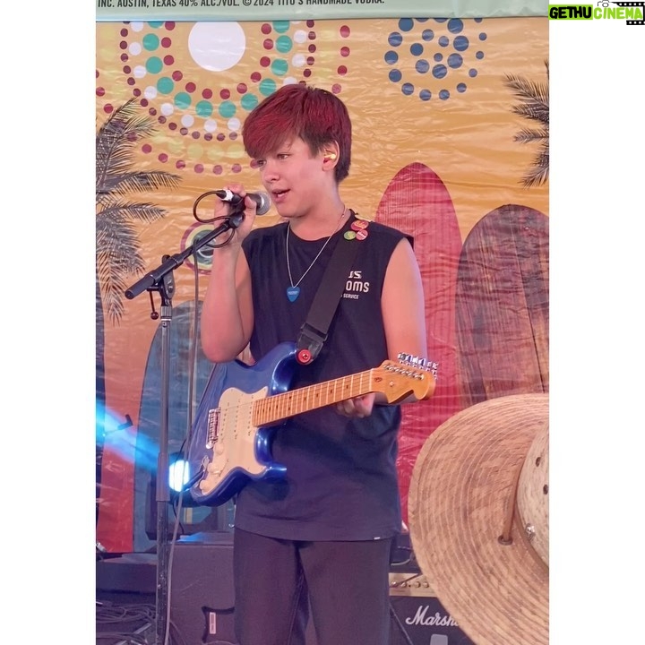 Lindsay Price Instagram - Remember when I said Day 1 would be hard to beat? Well, i had NO idea. Thank you @beachlifefestival for the time of our lives. And Hud? Yeah, you may be just a kid but you sure do have something to say. Dad and I are so proud of you. @wearetherookie5 your talent is only outmatched by your joy. We ♥️ u. Cc: @curtisstone