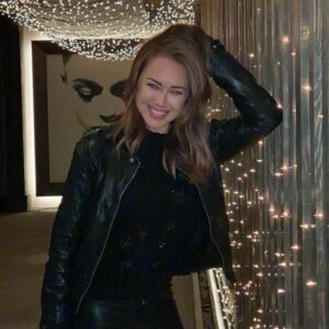 Lindsey McKeon Instagram - Back in Black. My go-to color! 🖤