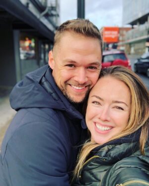 Lindsey McKeon Instagram - I 💜 WALKING AROUND DOWNTOWN IN A BIG CITY! #enjoythemoment #itsthelittlethings