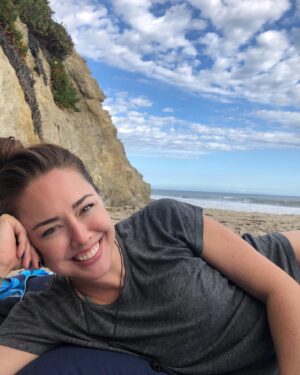 Lindsey McKeon Instagram - Saturday Vibes 😃