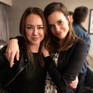 Lindsey McKeon Instagram - Loved catching up with @torreydevitto and throwing some attitude with @antwontanner2214 
#hurricanetaylor #eyecon3000 #othx #oth #treehill