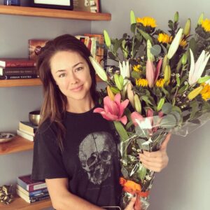Lindsey McKeon Instagram - I 💗 “BIRTHDAY WEEK”! #birthday #flowers #happywifehappylife