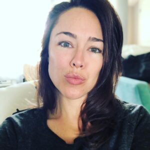 Lindsey McKeon Instagram - Early Morning WAKE UP! Rise & Shine Bitches- Let’s Do This!!! #seizetheday #tuesdaymotivation #wakeup #inspiration